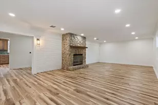813 N 57th St, Waco, TX 76710 - Photo 9