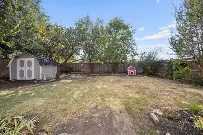 6733 Driffield Circle W, North Richland Hills, TX 76182 - Photo 21