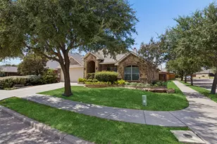 2017 Stonewood Ct, Heartland, TX 75126 - Photo 1