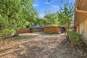 3904 Shady Valley Dr, Arlington, TX 76013 - Photo 39