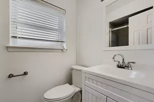 1900 Lomita Ln, Arlington, TX 76010 - Photo 17