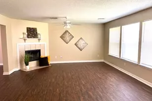 372 Marsha St, Saginaw, TX 76179 - Photo 9