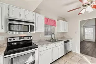 2831 Harbinger Ln, Dallas, TX 75287 - Photo 11