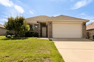 4009 Kensington Dr, Sanger, TX 76266 - Photo 1