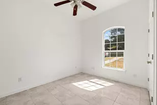 3648 Bluegrass Dr, Grand Prairie, TX 75052 - Photo 19