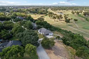 3648 Bluegrass Dr, Grand Prairie, TX 75052 - Photo 39