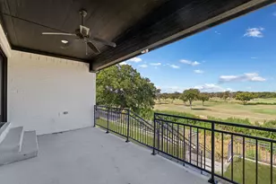 3648 Bluegrass Dr, Grand Prairie, TX 75052 - Photo 35