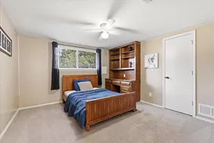 919 Green Hills Rd, Duncanville, TX 75137 - Photo 29