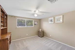 919 Green Hills Rd, Duncanville, TX 75137 - Photo 25