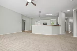 102 Troy Ln, Red Oak, TX 75154 - Photo 5