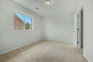 102 Troy Ln, Red Oak, TX 75154 - Photo 11