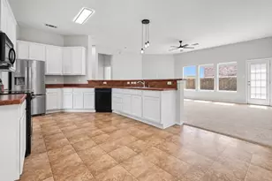 102 Troy Ln, Red Oak, TX 75154 - Photo 7
