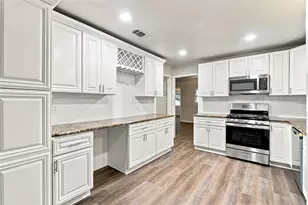 6044 Walnut Dr, Fort Worth, TX 76114 - Photo 3