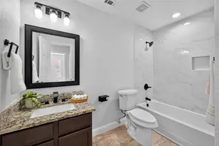 2420 Arroyo Springs Dr, Grand Prairie, TX 75052 - Photo 21