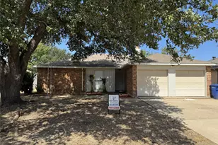 2007 Cologne Dr, Carrollton, TX 75007 - Photo 3