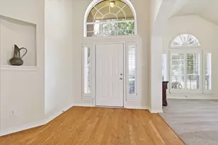 2509 Sycamore Leaf Ln, Flower Mound, TX 75022 - Photo 5