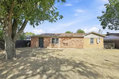 313 McCurdy Street, Crowley, TX 76036 - Photo 15