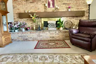 1552 Montclair Dr, Fort Worth, TX 76103 - Photo 5