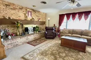1552 Montclair Dr, Fort Worth, TX 76103 - Photo 7