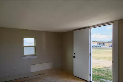 4401 Elementary Drive, Southmayd, TX 76268 - Photo 31