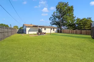 1802 Fairfax Ln, Carrollton, TX 75006 - Photo 33