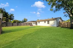 1802 Fairfax Ln, Carrollton, TX 75006 - Photo 31