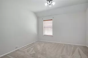 635 Blue Sky Dr, Arlington, TX 76002 - Photo 19