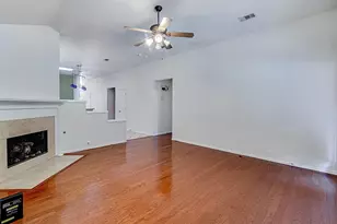 635 Blue Sky Dr, Arlington, TX 76002 - Photo 11