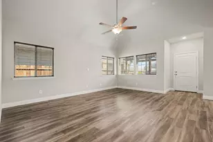 920 Cricket St, Aubrey, TX 76227 - Photo 5