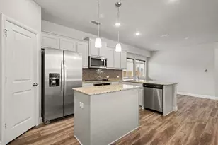 920 Cricket St, Aubrey, TX 76227 - Photo 13