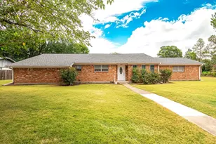 3005 Choctaw Rd, Commerce, TX 75428 - Photo 1