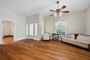 1221 S Crockett St, Sherman, TX 75090 - Photo 9
