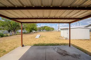 328 Eagle St, Dublin, TX 76446 - Photo 27