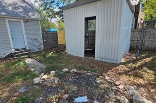 402 E State St, Groesbeck, TX 76642 - Photo 19