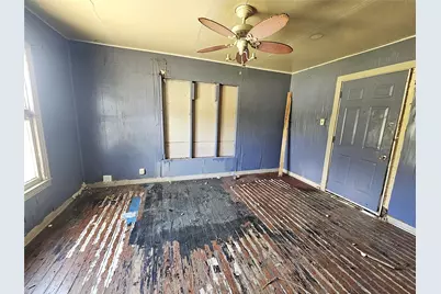 402 E State Street, Groesbeck, TX 76642 - Photo 13