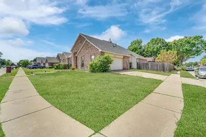 6900 Field Lark Drive, Arlington, TX 76002 - Photo 3
