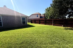 2749 Crystal Glenn Cir, Hurst, TX 76054 - Photo 27