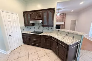 2749 Crystal Glenn Cir, Hurst, TX 76054 - Photo 9