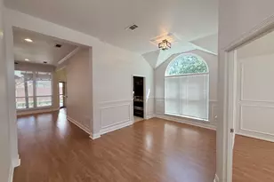 2749 Crystal Glenn Cir, Hurst, TX 76054 - Photo 5