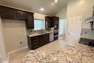 2749 Crystal Glenn Cir, Hurst, TX 76054 - Photo 11