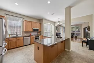 915 Wyndham Way, Allen, TX 75013 - Photo 9