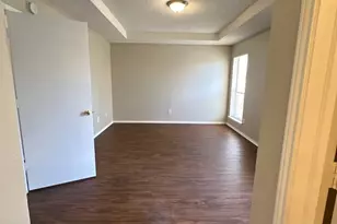 441 Signal Hill Ct N, Fort Worth, TX 76112 - Photo 7