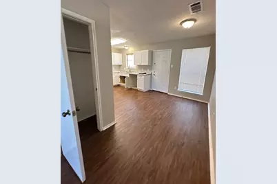 441 Signal Hill Court N #443, Fort Worth, TX 76112 - Photo 3