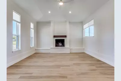 1242 Delores Drive, Garland, TX 75040 - Photo 3
