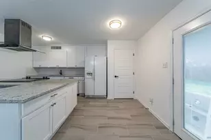 4009 Juneberry St, Fort Worth, TX 76137 - Photo 7