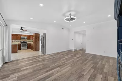 2130 Bowie Drive, Carrollton, TX 75006 - Photo 13