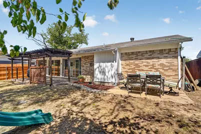 2130 Bowie Drive, Carrollton, TX 75006 - Photo 29