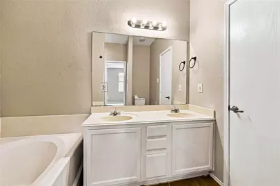 2833 Wakecrest Drive, Fort Worth, TX 76108 - Photo 11