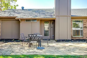 5921 Chisholm Trail, Haltom City, TX 76148 - Photo 35