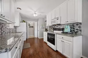 700 Blanton Dr, Sherman, TX 75092 - Photo 11